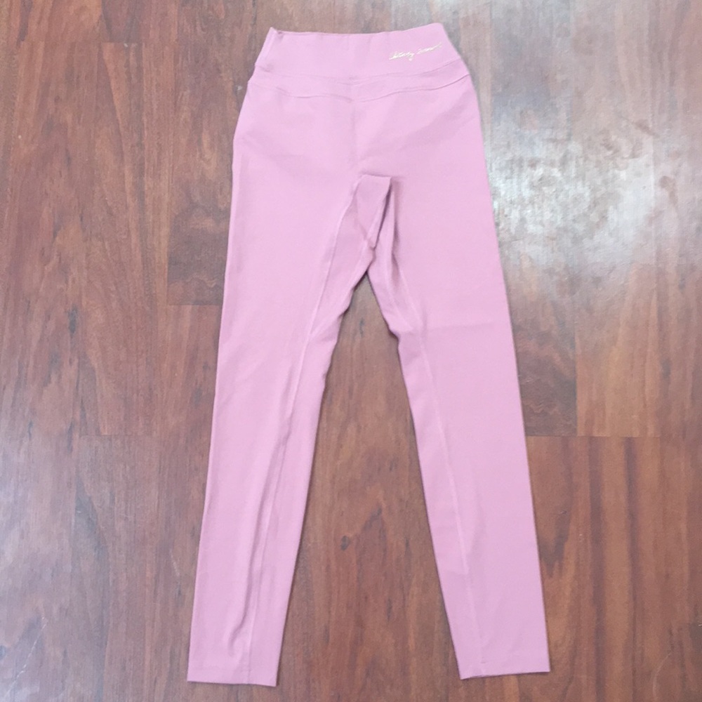 Pink leggings from gymshark x Whitney Simmons